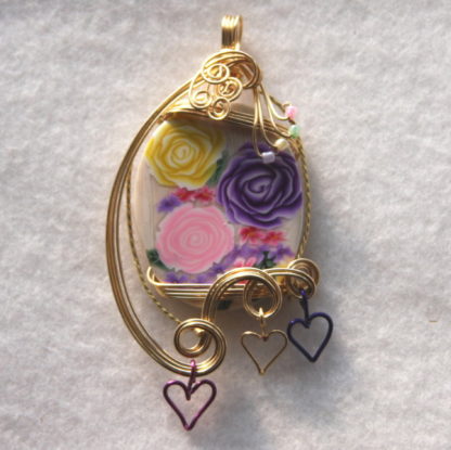 tri-colored roses pendant